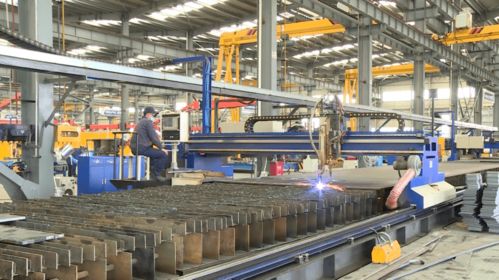 盤州企業(yè)以煤炭產(chǎn)業(yè)為基，產(chǎn)品輻射西南走向全國